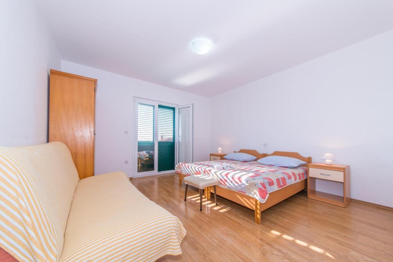 מאקרסקה Apartment Villa Besker מראה חיצוני תמונה